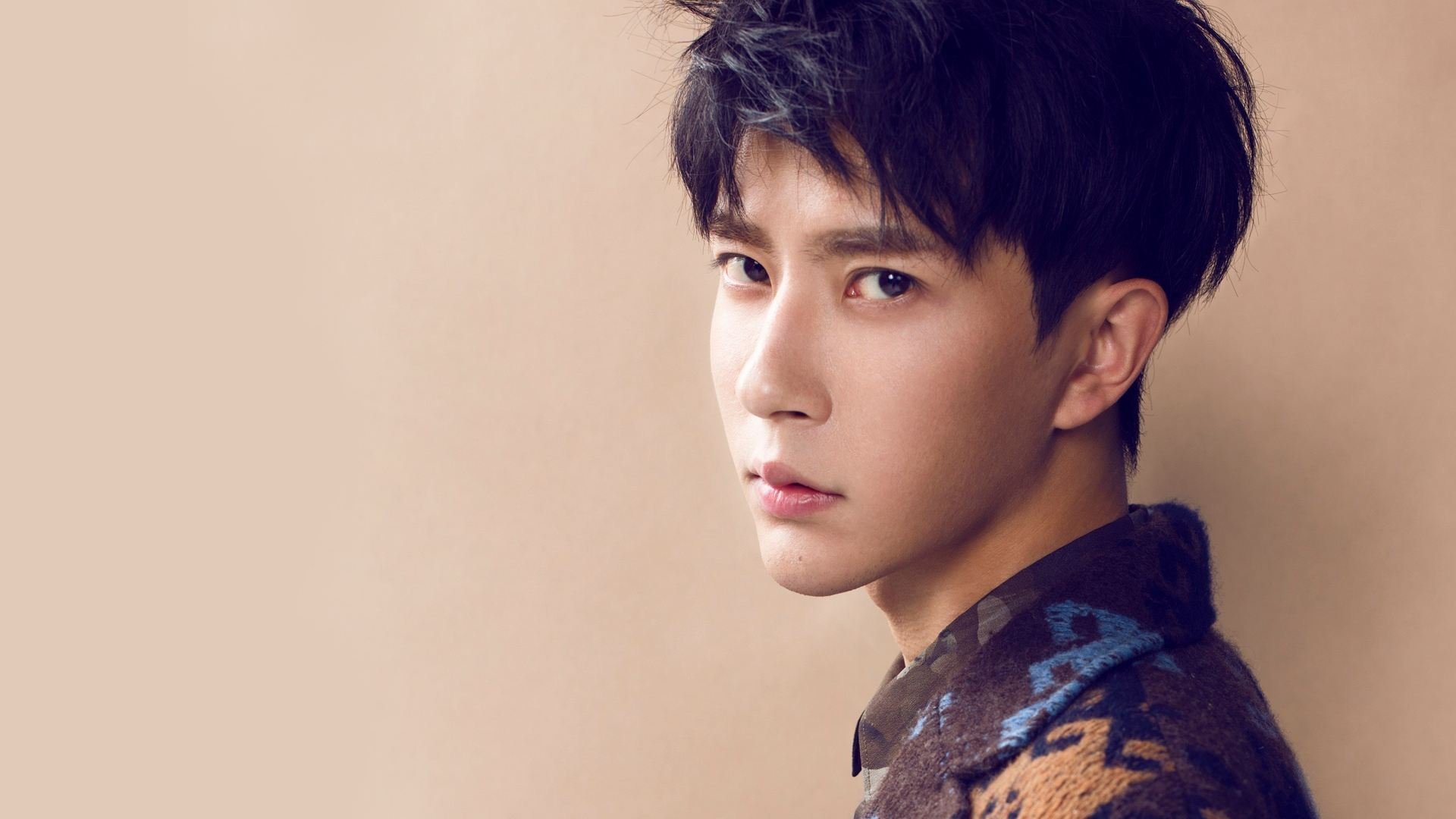 《Valorant独步天下,冠军争夺战高潮迭起》,独步天下晋江文学城