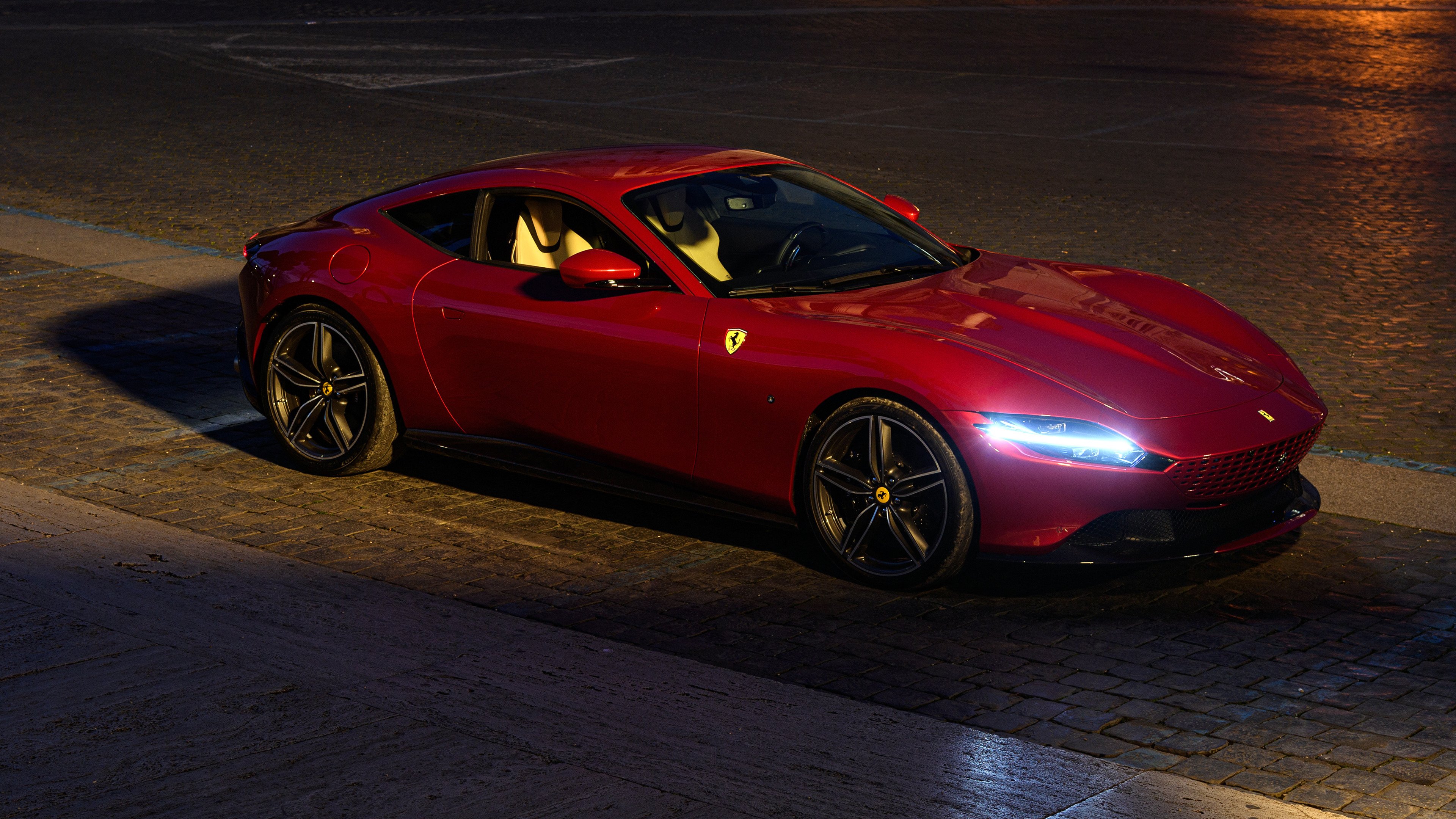 巨头布局：科技、内容、硬件全方位拥抱电竞新时代，电竞企业龙头