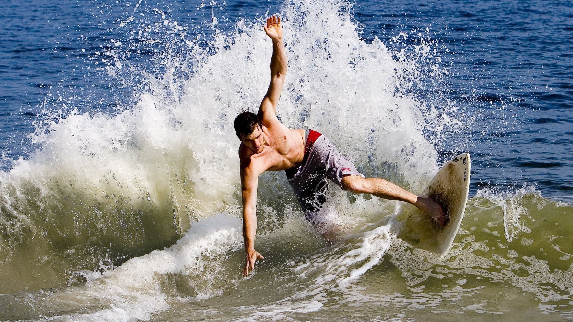 自由泳中距离吉尔吉斯斯坦发挥出色，自由泳合集