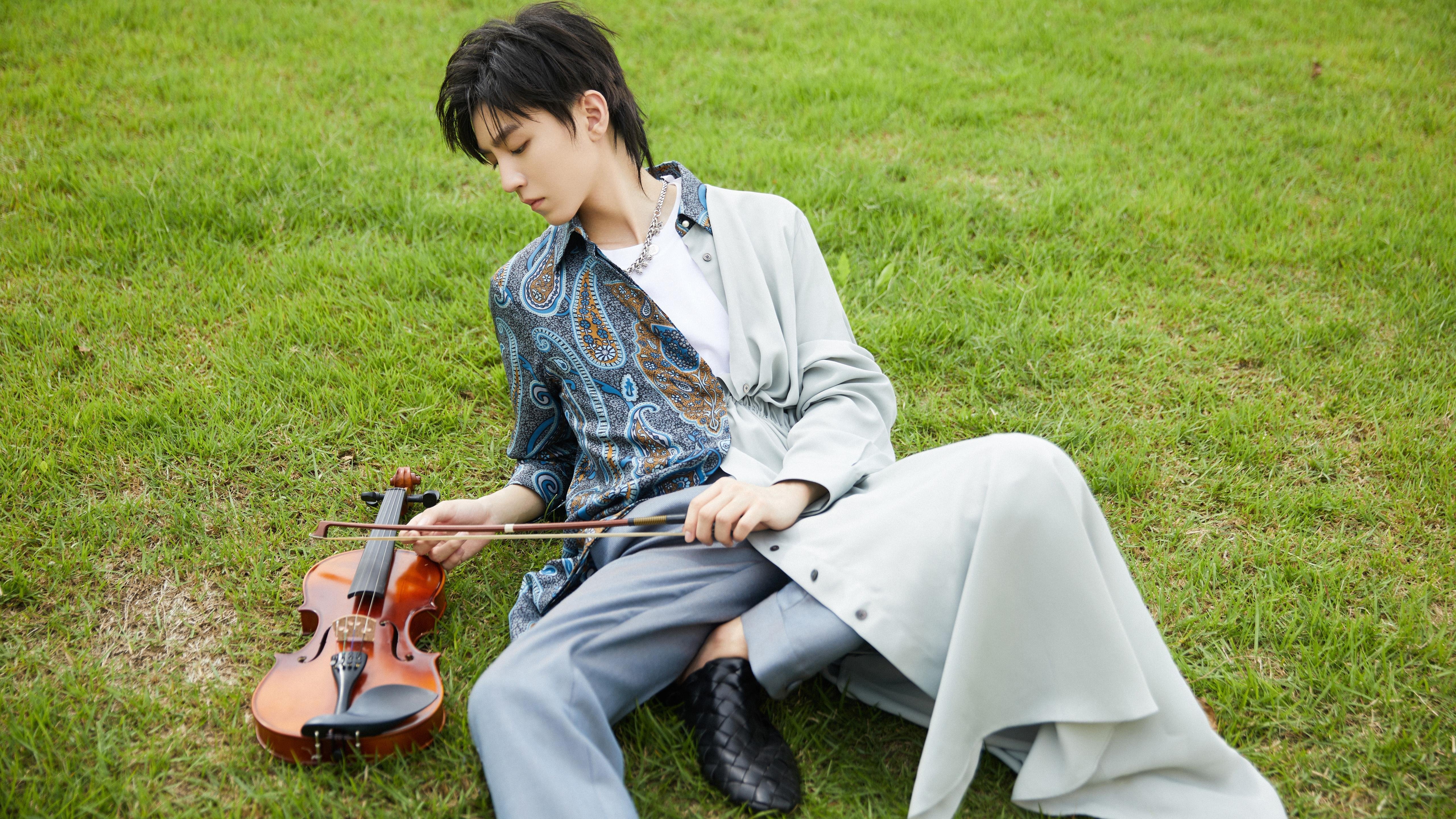 “德甲激烈比拼,领头羊不断迎战挑战”,德甲老大