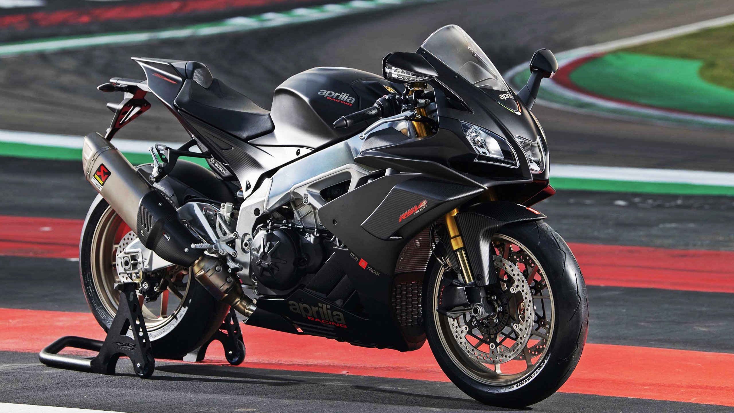 全景高空绳索穿越赛,极速体验天空之巅,高空绳网探险拓展项目